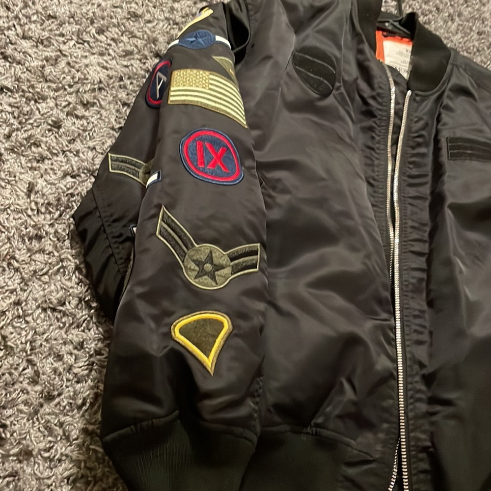 Bomber Jacket - Picture 3 of 6